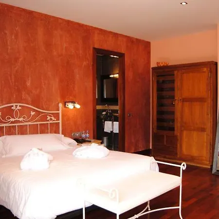 Hotel Dom Organya