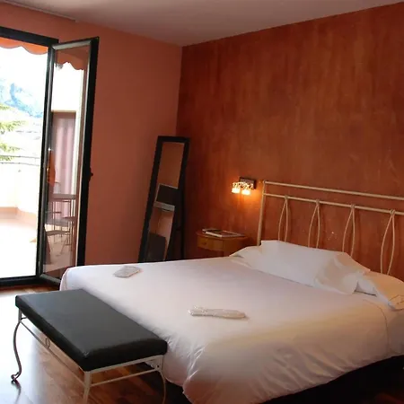 Hotel Dom 3*