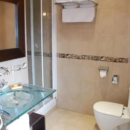 Dom Hotel