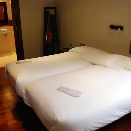 Dom Hotel